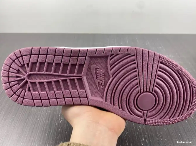 Reps LUCY (W) Unity Jordan Low DR8057-500 1 Air 0518